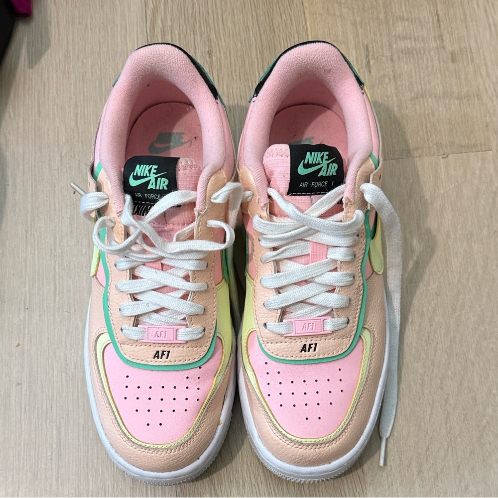 LIKE NEW Nike Air Force 1 Shadow - Size 8.5